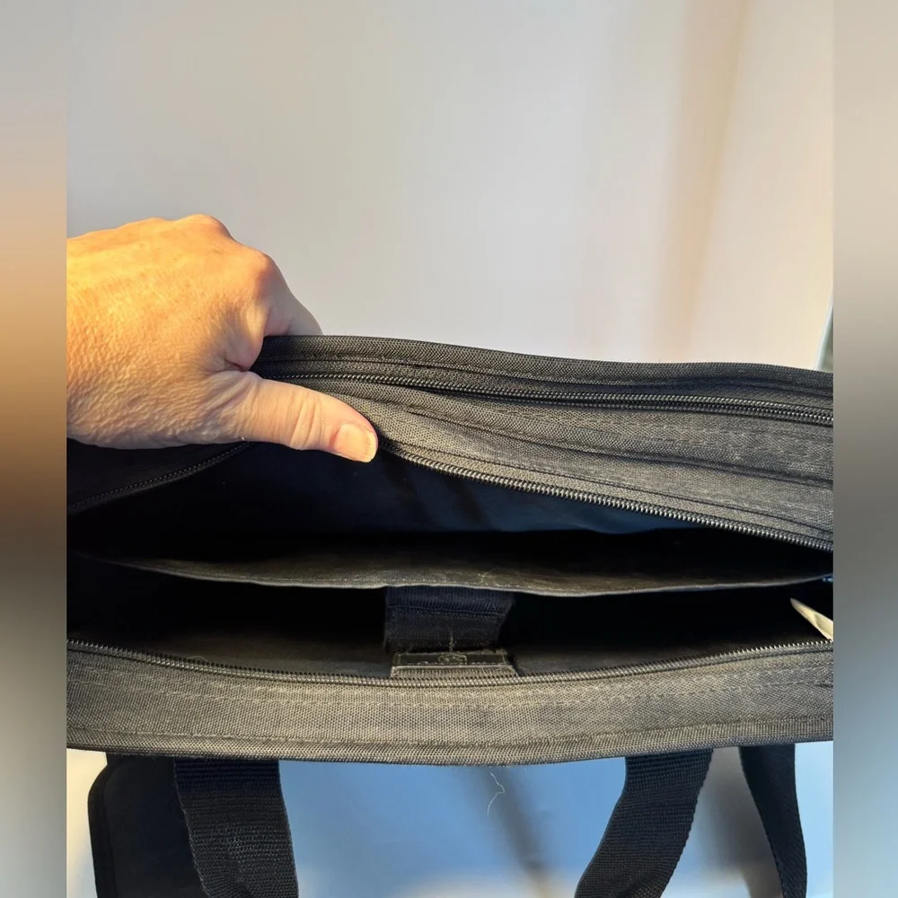 GATEWAY Vintage Computer Laptop Notebook Messenger Bag - Black - 14x13